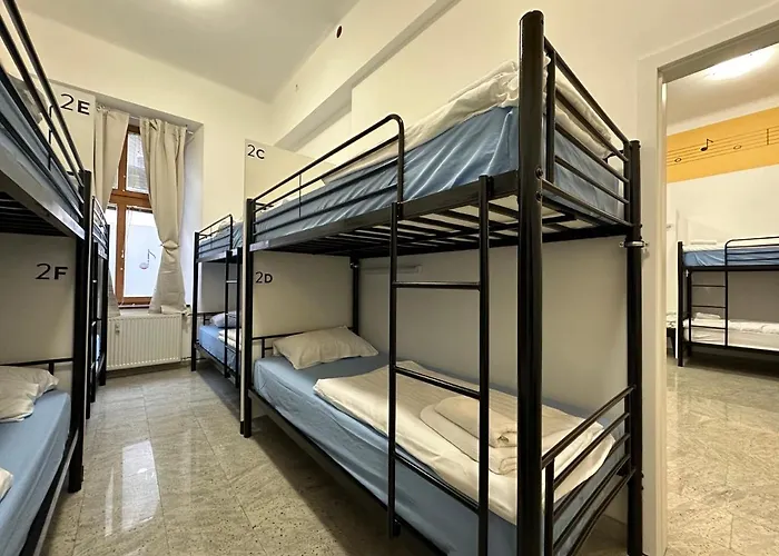 Hostel Opera Ljubljana